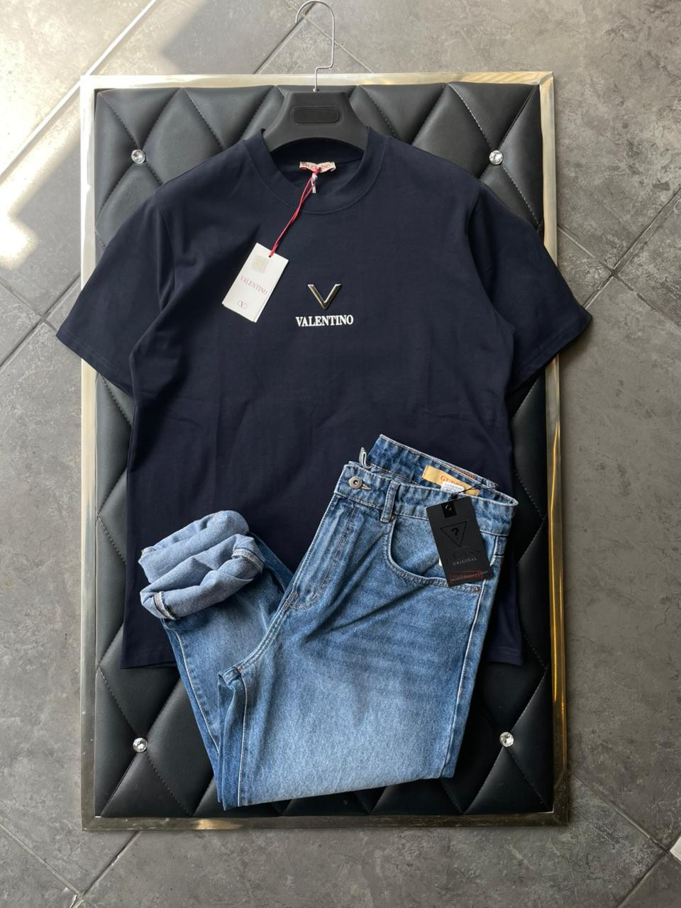 Brand T-shirt 20$ & jeans 25$