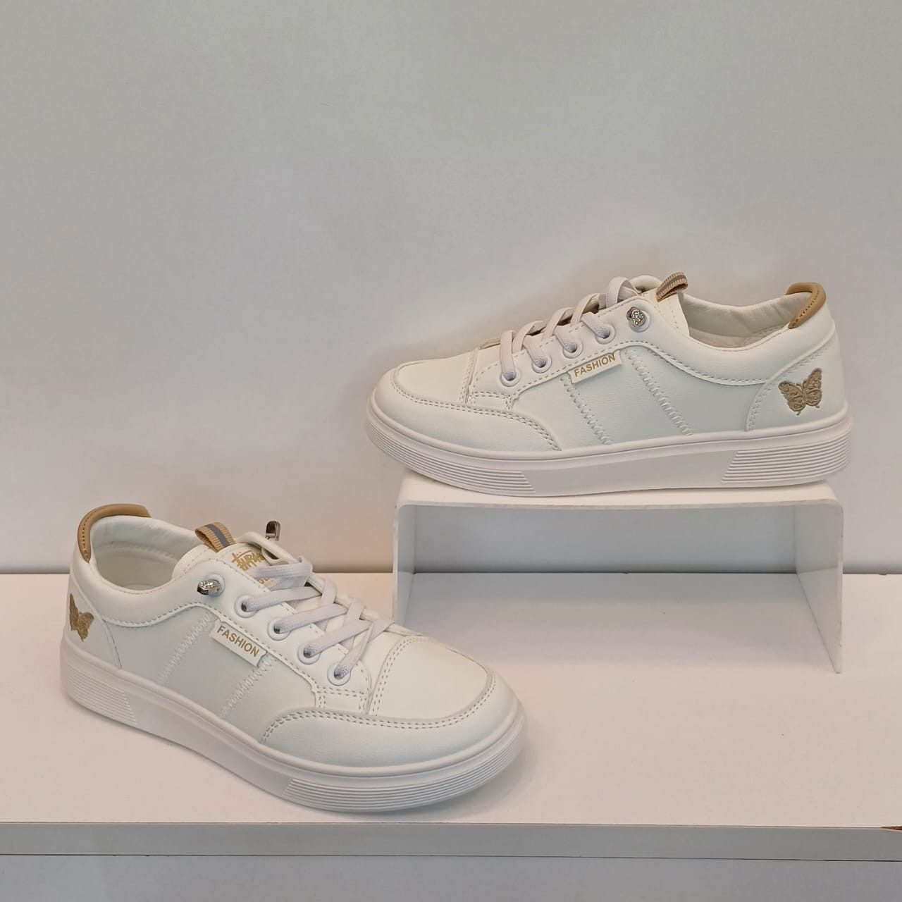 Women White Solid Sneakers