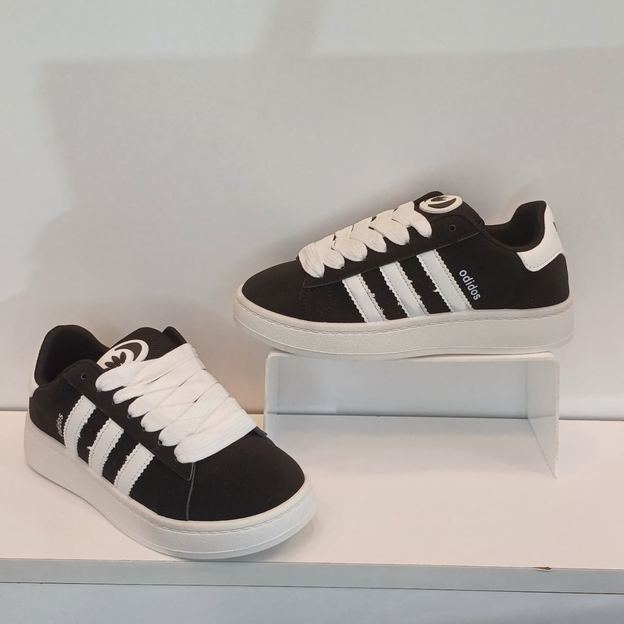 Women's Sneakers Campus