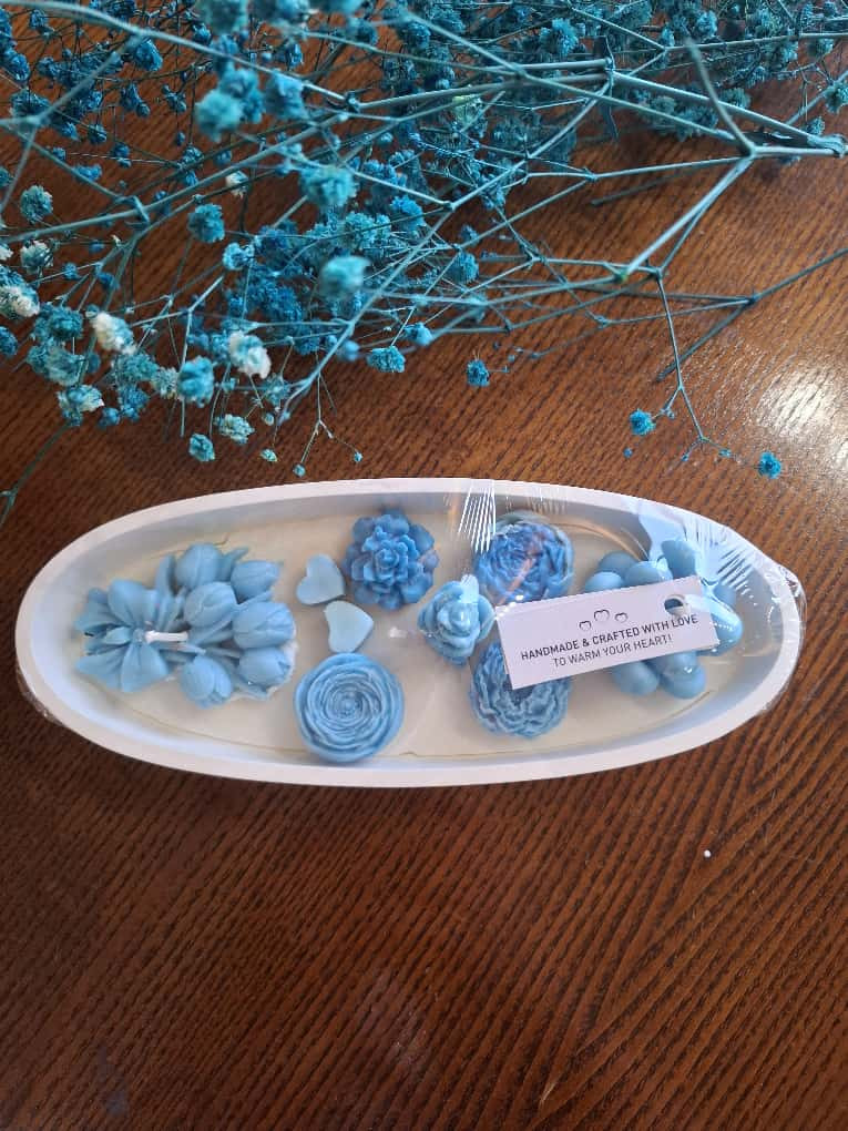 Blue canoe, blue mood